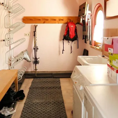 Piz Mundin By Interhome Appartement Spiss