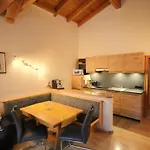 Piz Mundin By Interhome שפיס