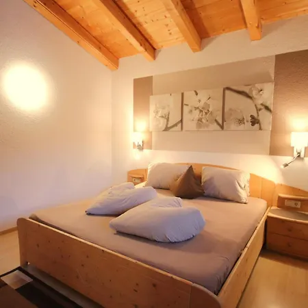דירה Piz Mundin By Interhome *