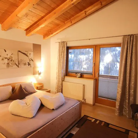דירה Piz Mundin By Interhome